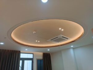 Trần thạch cao ốp inox hồng gương