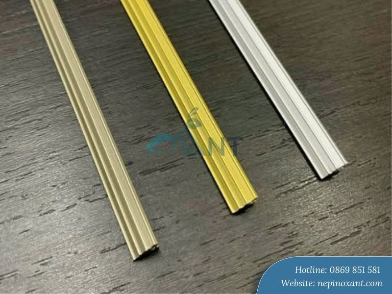 Sản phẩm nẹp T nhôm gân tại ANT được sản xuất theo tiêu chuẩn chất lượng cao