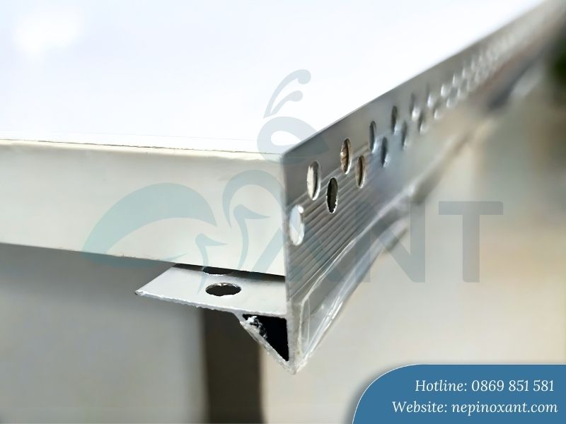Nẹp ngắt nước phía dưới