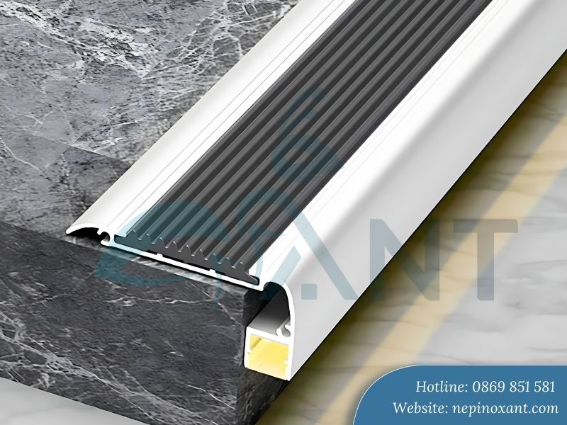 Nẹp nhôm chống trơn đèn LED