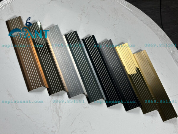 Nẹp inox L chống trơn